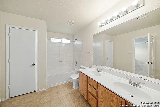 5035 Royal Stable — Photo 25