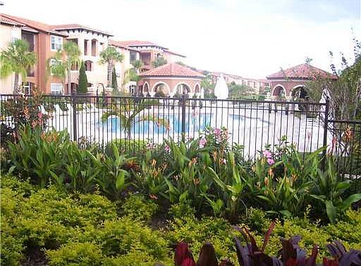 2nd image of 5530 Metrowest Blvd Unit 309