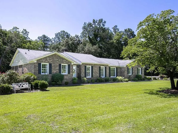 16 Cedar Dr, Lugoff, SC 29078