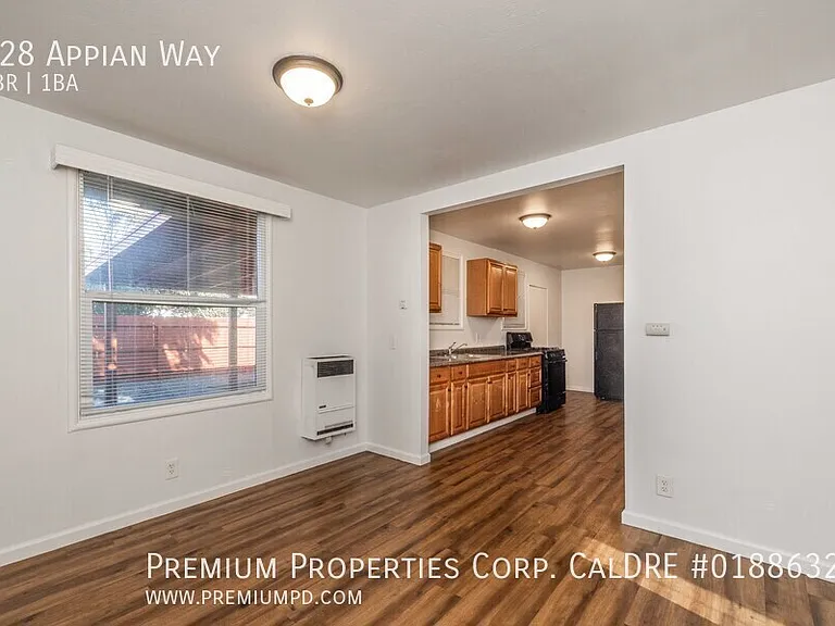 928 Appian Way — Photo 12