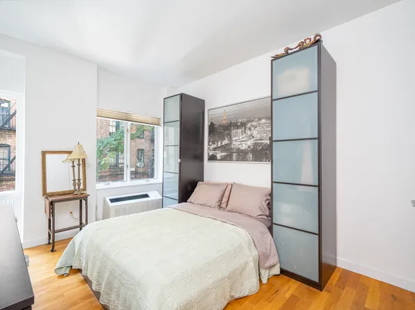 330 East 109th Street image 5 of 19