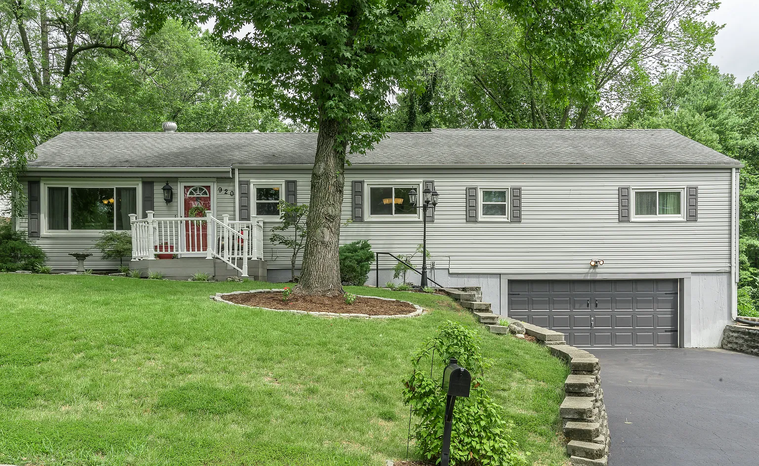 920 Grupp Rd photo 1