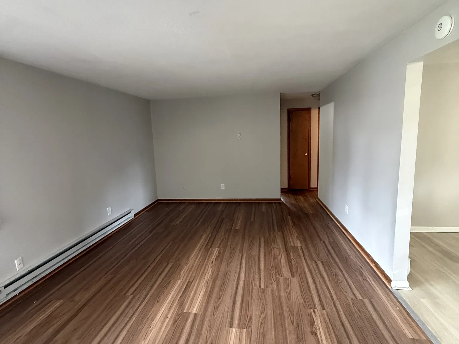 519 S Coventry Dr — Photo 3