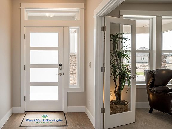 Example of an Entryway