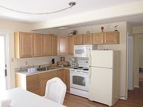 2nd image of 333 44th St