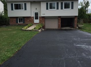 7279 Starlawn Rd, Perrysburg, OH 43551