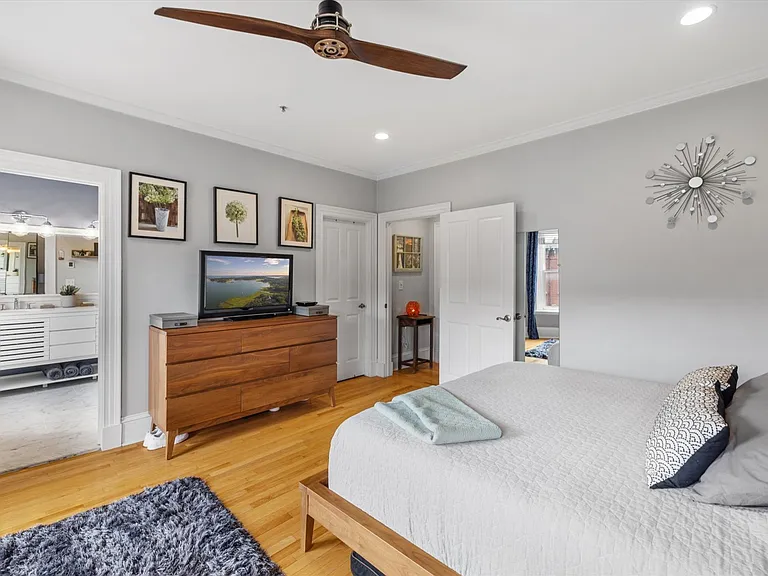 578 Massachusetts Ave #3 — Photo 9