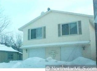 22 18th Ave NE, Minneapolis, MN 55418