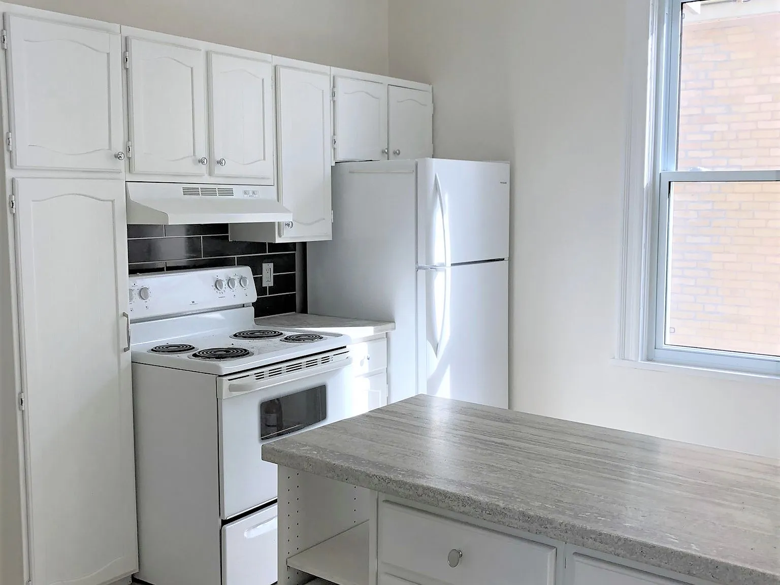 5 Renwick Avenue — Photo 3