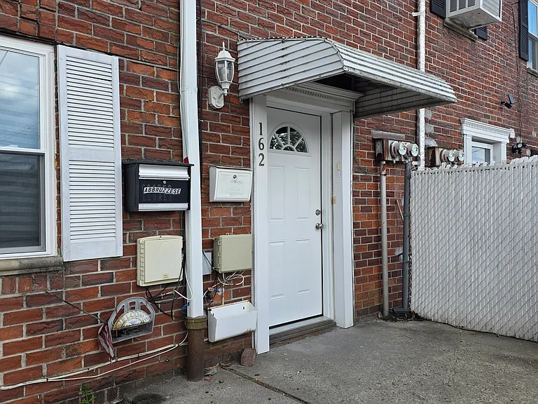 162 Jules Dr #1 — Photo 18