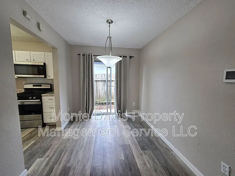 2306 Fuzz Fairway #A — Photo 5