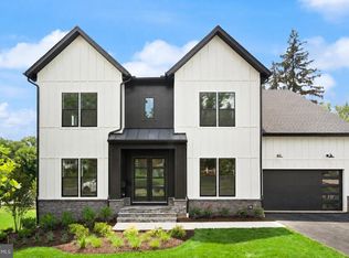 7738 Leonard Dr, Falls Church, VA 22043