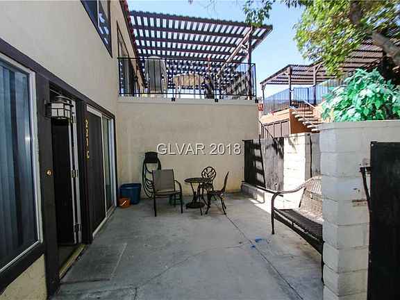 4th image of 221 Misty Isle Ln Unit C
