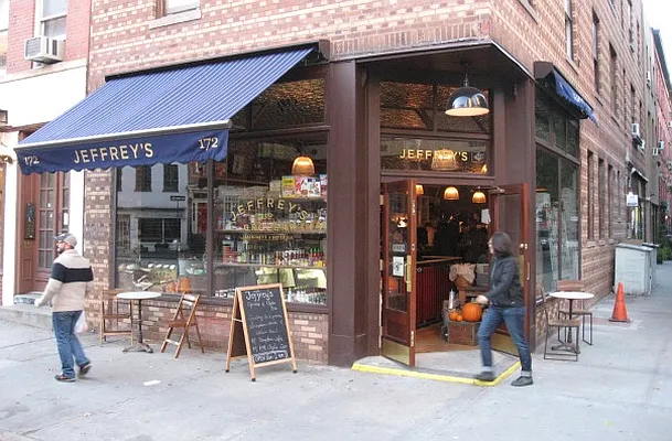 Rented by Douglas Elliman | media 16