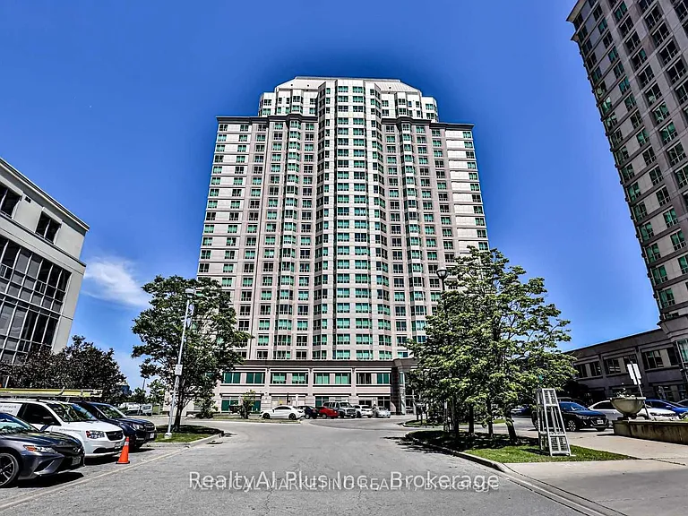 11 Lee Centre Dr #701 — Photo 1