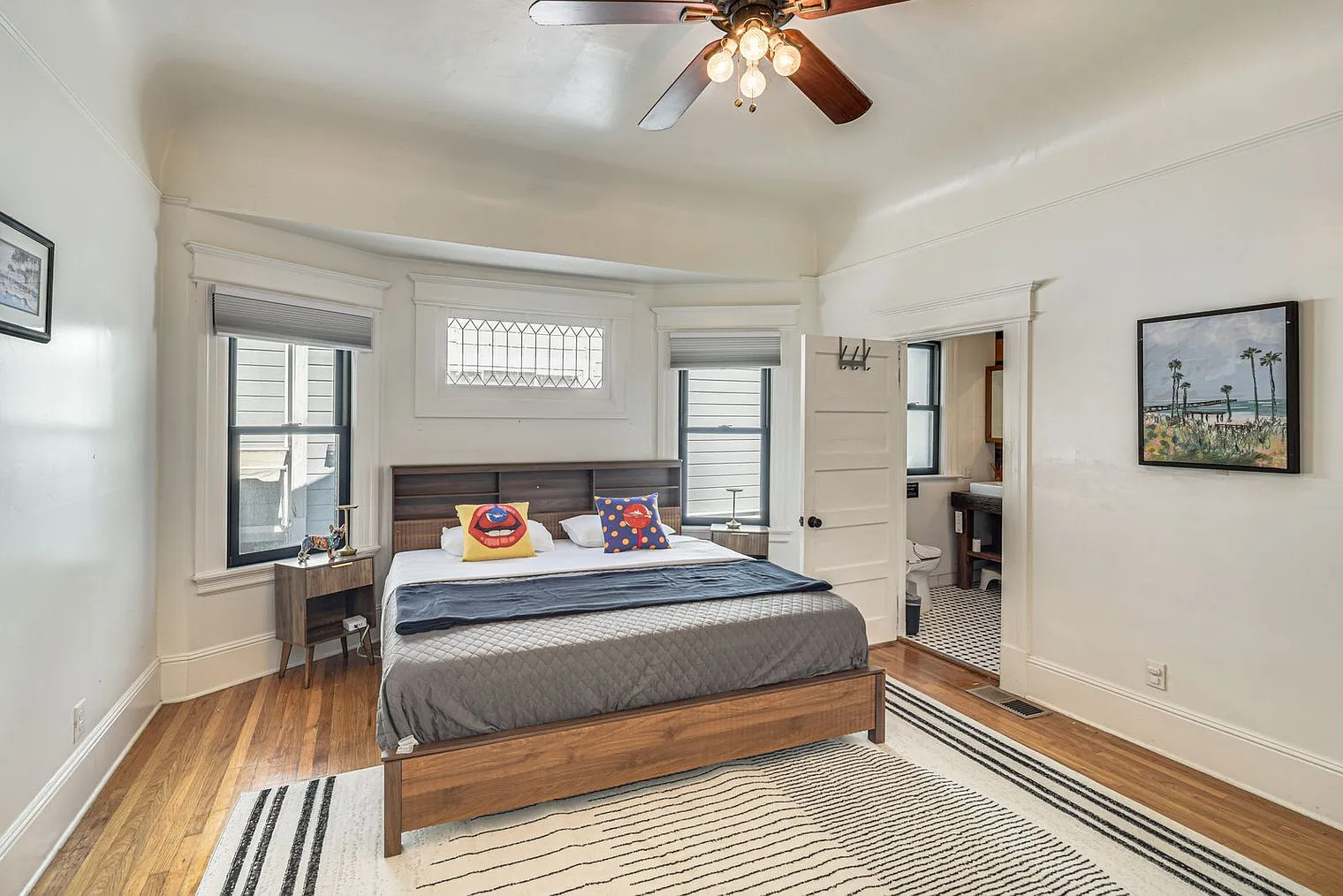 3 bed, 2.0 bath, 1797 sqft, $6,031 — Photo 4
