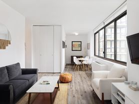 343 E 74th St, New York, NY