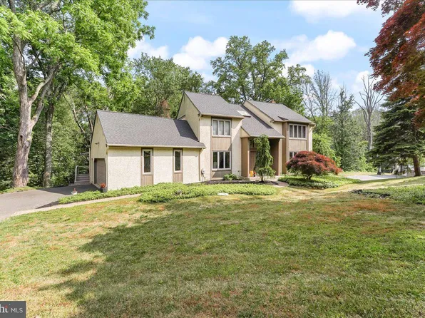 131 Mansion Dr, Media, PA 19063