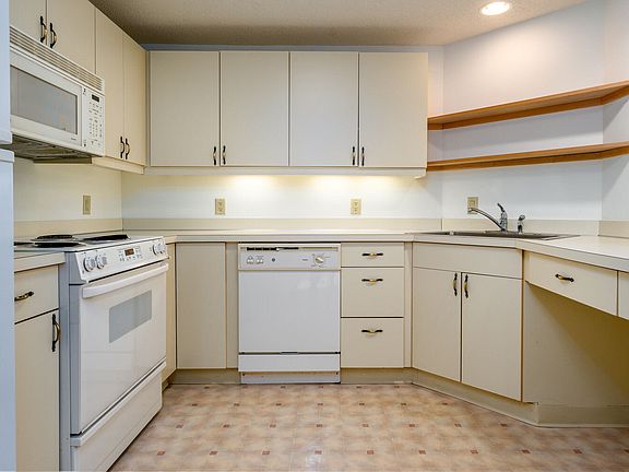 5th image of 1223 Heatherwood Unit 1223