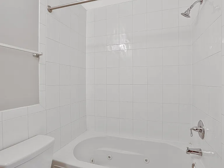 911 Kennedy St NW #11B — Photo 15