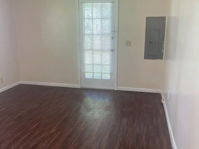 2050 Wildwood Rd — Photo 8