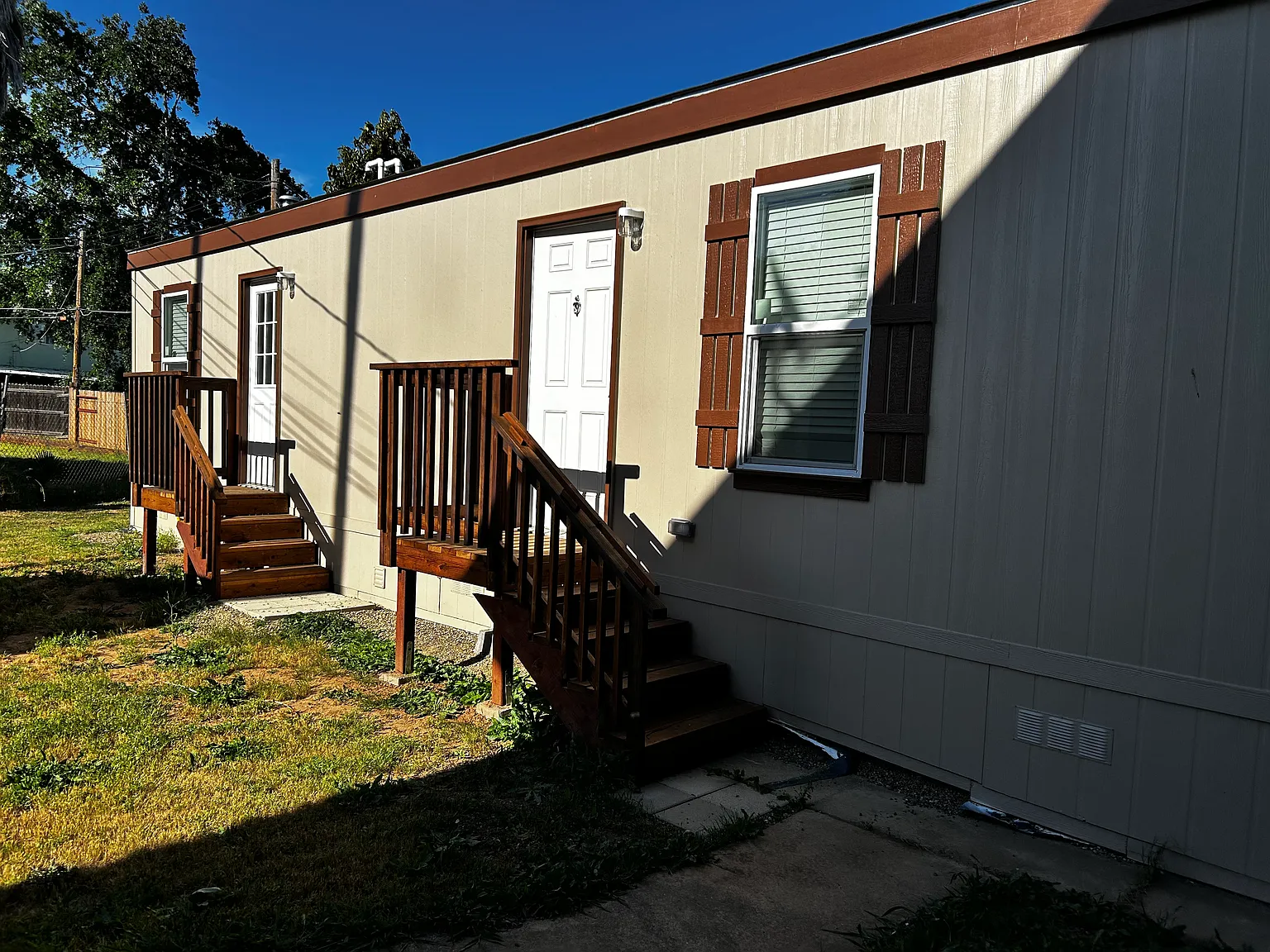 2959 Portsmouth Dr — Photo 2