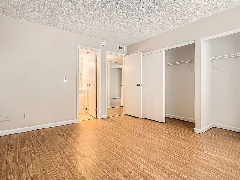18043 E Ohio Ave #103 — Photo 15