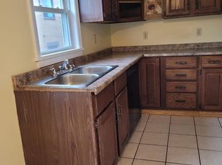 127 Burbank St #2, Pittsfield, MA 01201