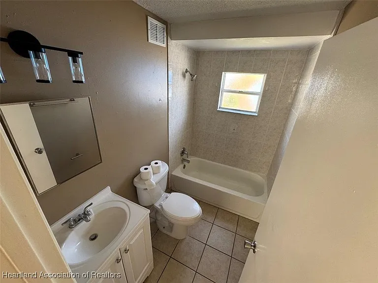 249 S Commerce Ave #204 — Photo 9