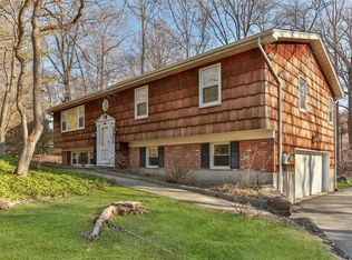 6 Westminster Dr, Croton On Hudson, NY 10520