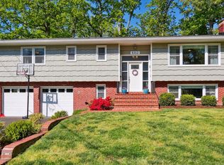 8312 Orange Ct, Alexandria, VA 22309