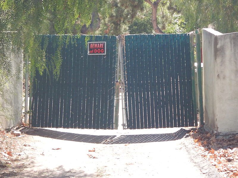 1st image of 9848 Sunland Blvd