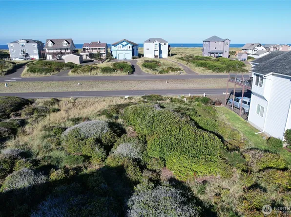 1290 Ocean Shores Blvd Street, Ocean Shores, WA 98569