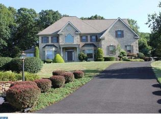 842 Palomino Dr, Collegeville, PA 19426