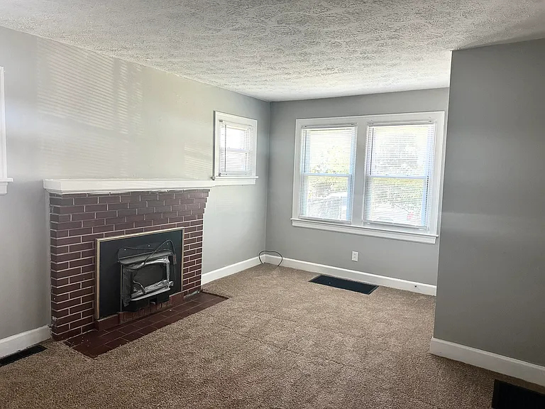148 Fairlawn Ave — Photo 5