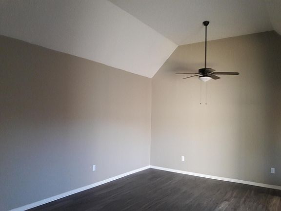 3rd image of 3020 Augusta Dr APT A