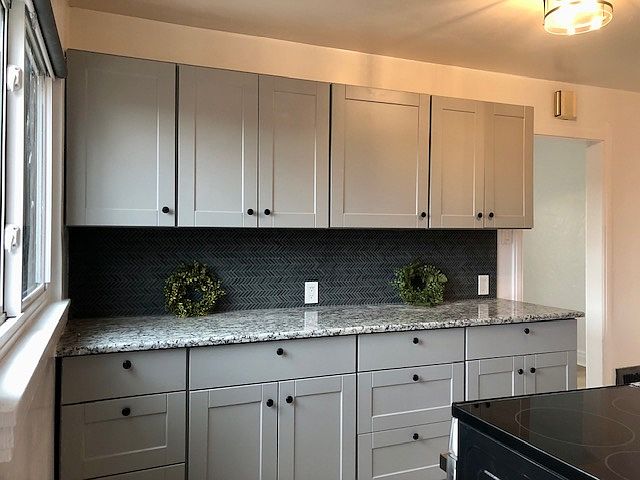 Kitchen cabinets