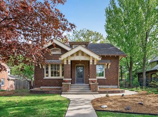 1866 Summit Ave, Saint Paul, MN 55105
