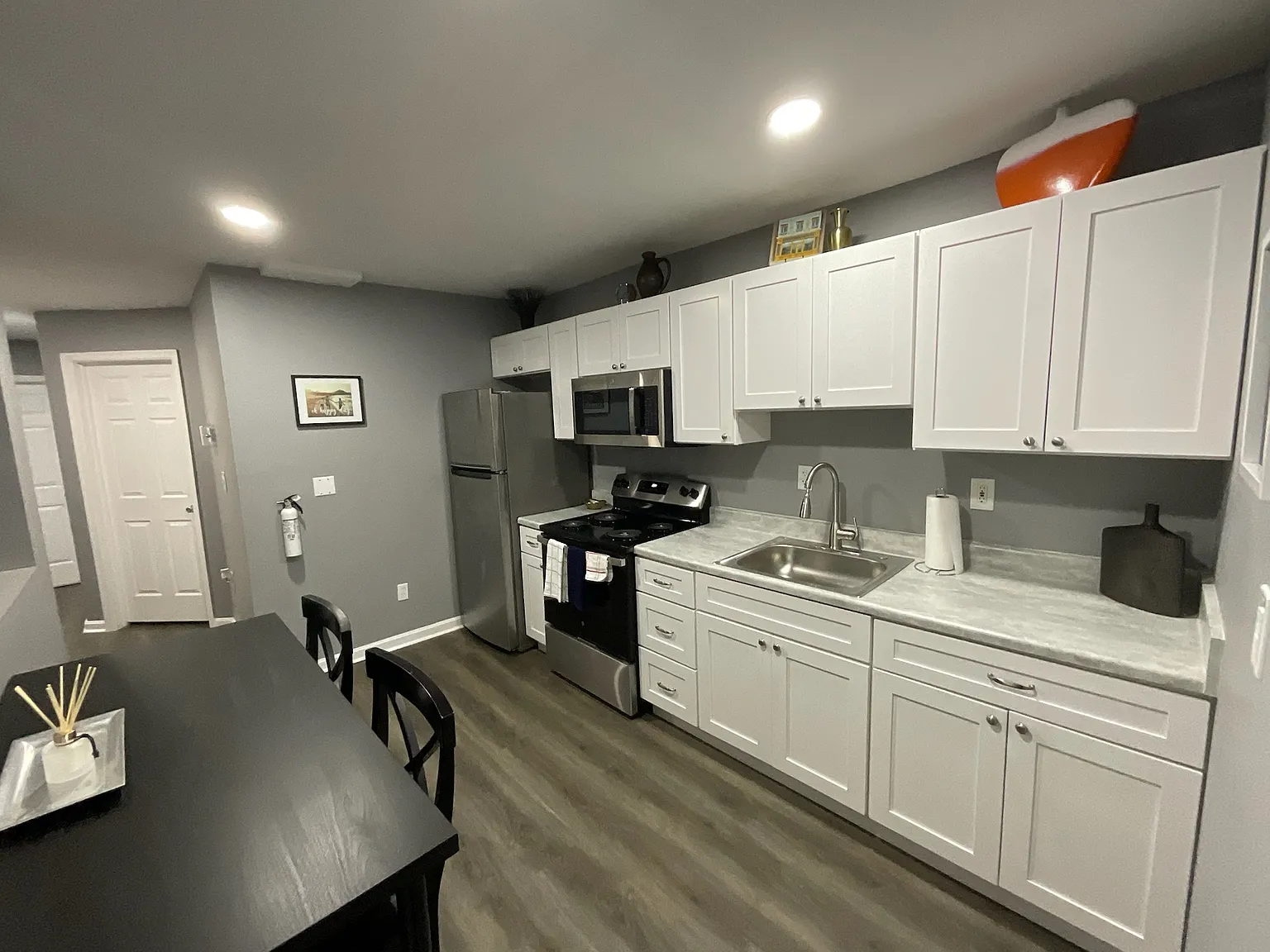 5 bed, 1307 sqft, $700 — Photo 2