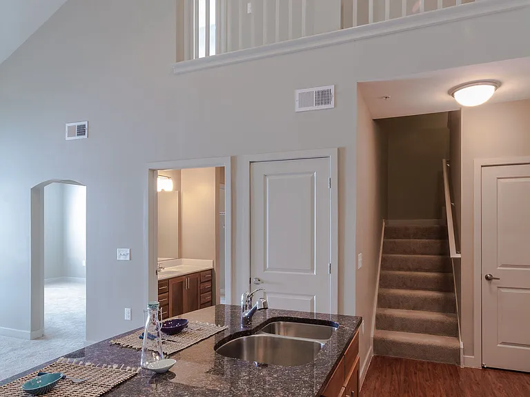 Promenade Pointe — Photo 16