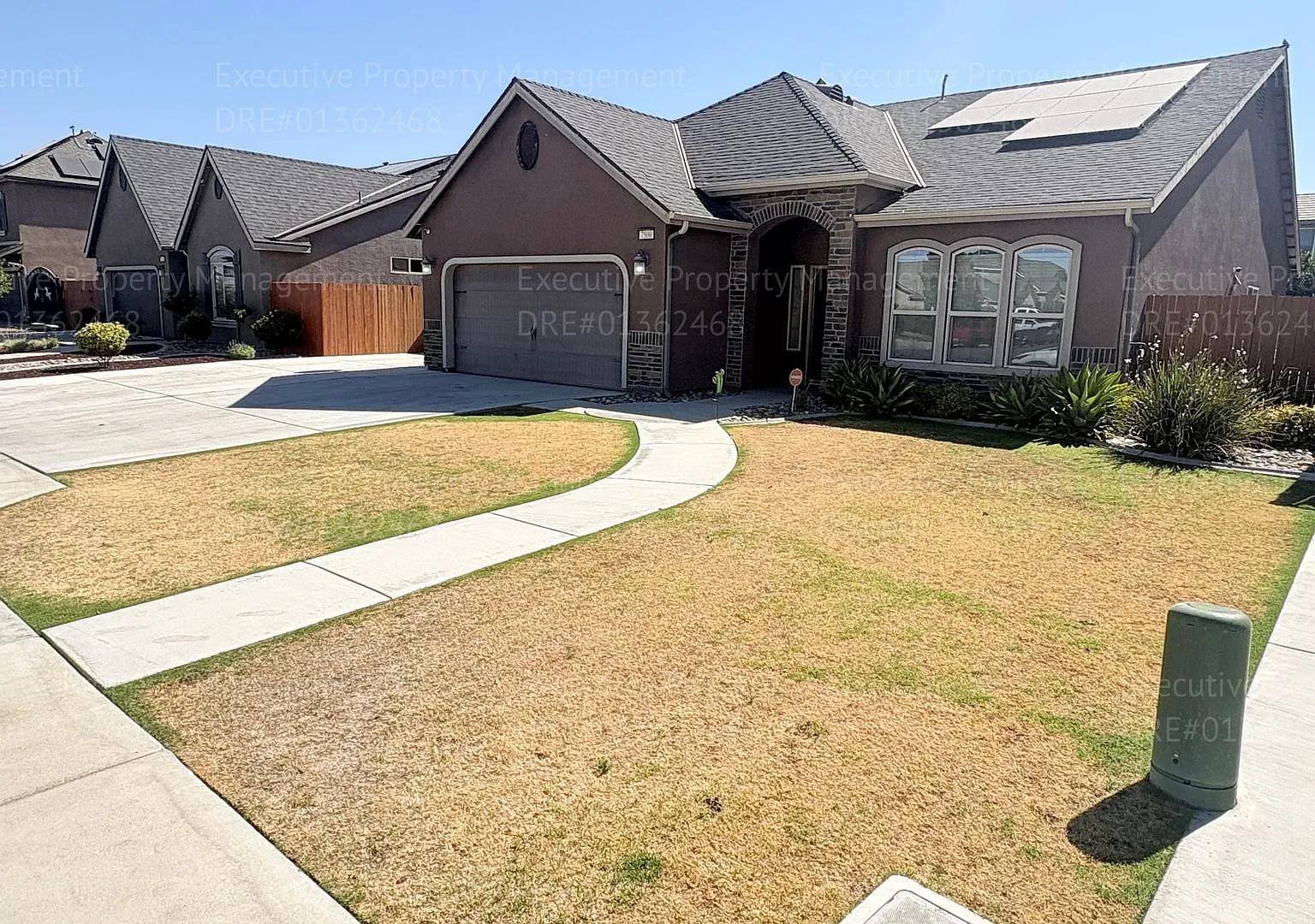 3 bedrooms 2 bath plus office Stine Rd/Berkshire Rd — Photo 2