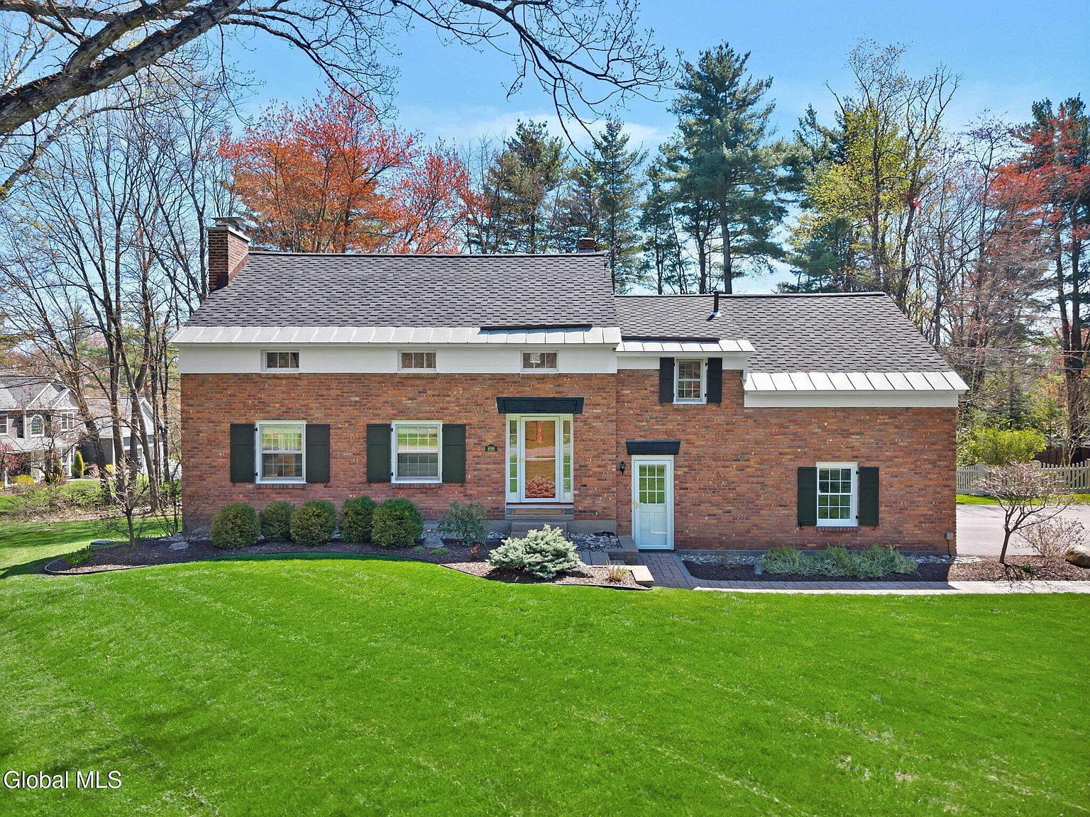 あいる 896 Randall Road, Niskayuna, NY 12309 | Zillow