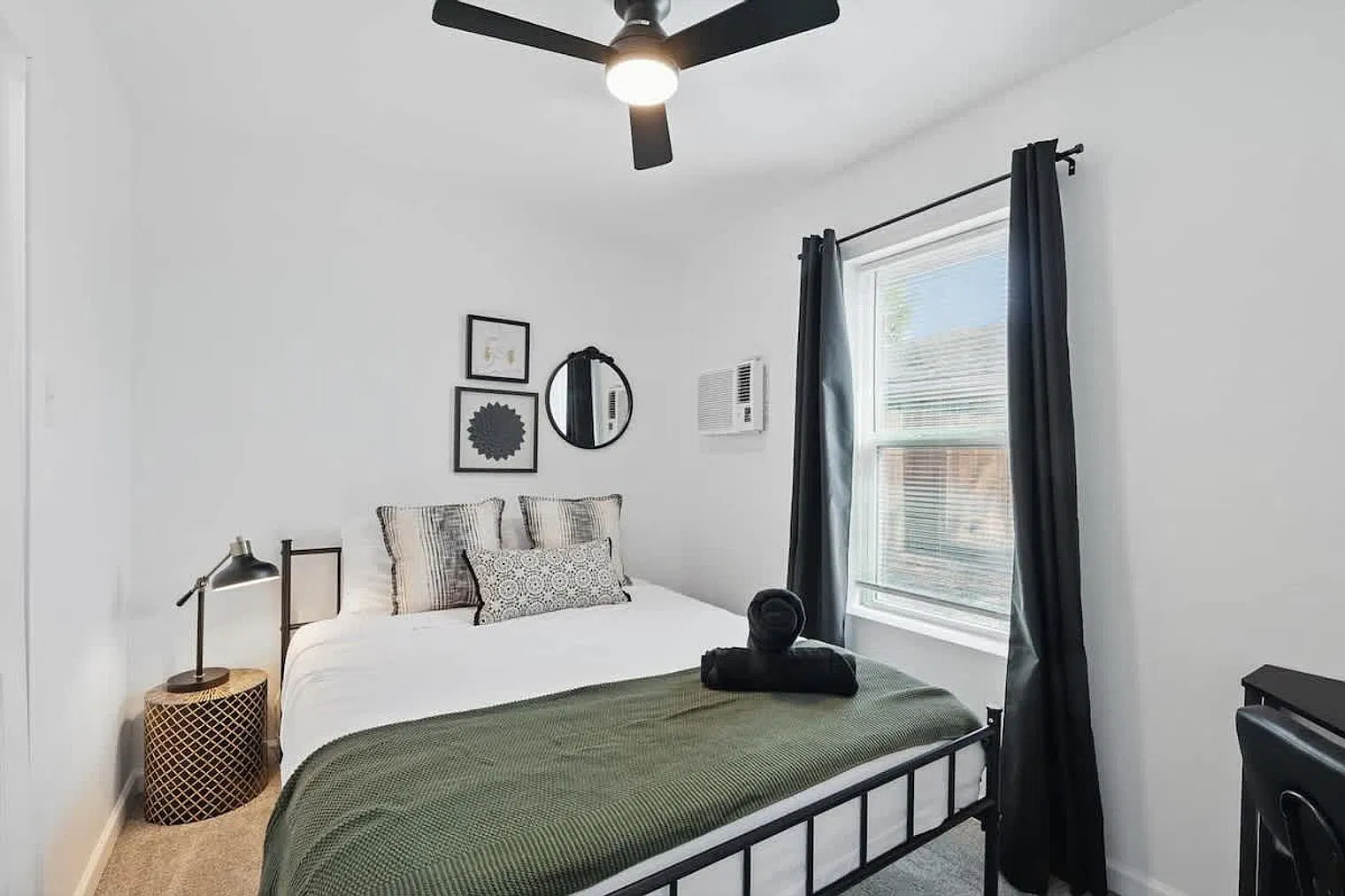 2 bed, 1.0 bath, 495 sqft, $2,703 — Photo 3