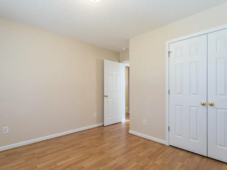 60 Blairwood Dr — Photo 29