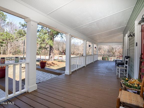 4th image of 625 E Ridge Street