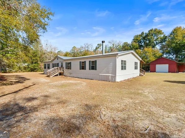 135 Lee Ave, Brooklet, GA 30415