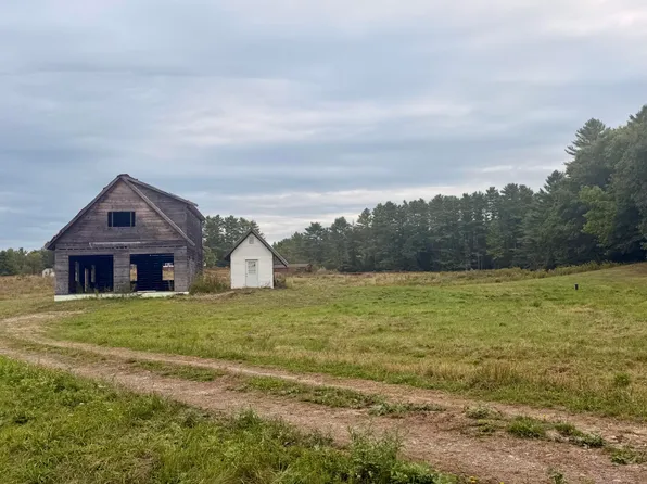 271 Memorial Highway, North Yarmouth, ME 04097