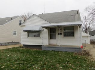 22068 David Ave, Eastpointe, MI 48021