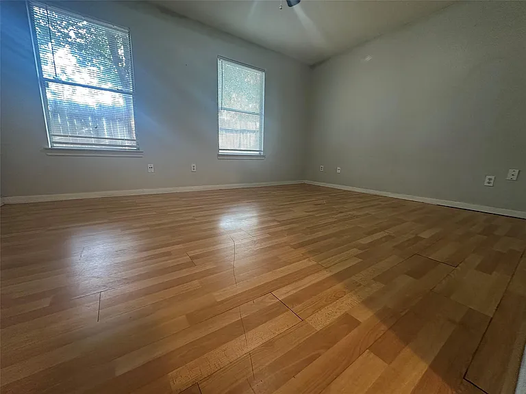 5434 Cherie Crest Ct — Photo 9
