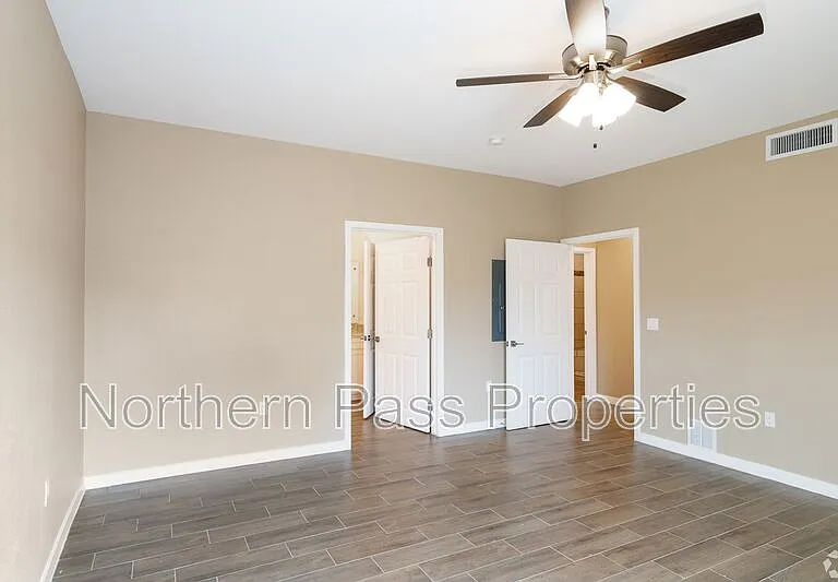 9779 McCombs St E #2 — Photo 11